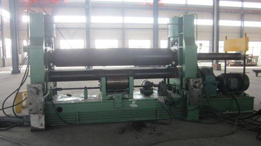 大(da)型上輥數(shù)控卷闆機(ji)