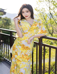 热情的邻居2019-年轻的母亲4全集高清免费观看